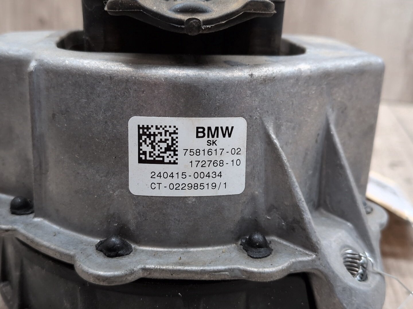 20-24 OEM BMW G20 G22 G23 G26 G42 Left Driver Engine B46 Mount Support Bracket
