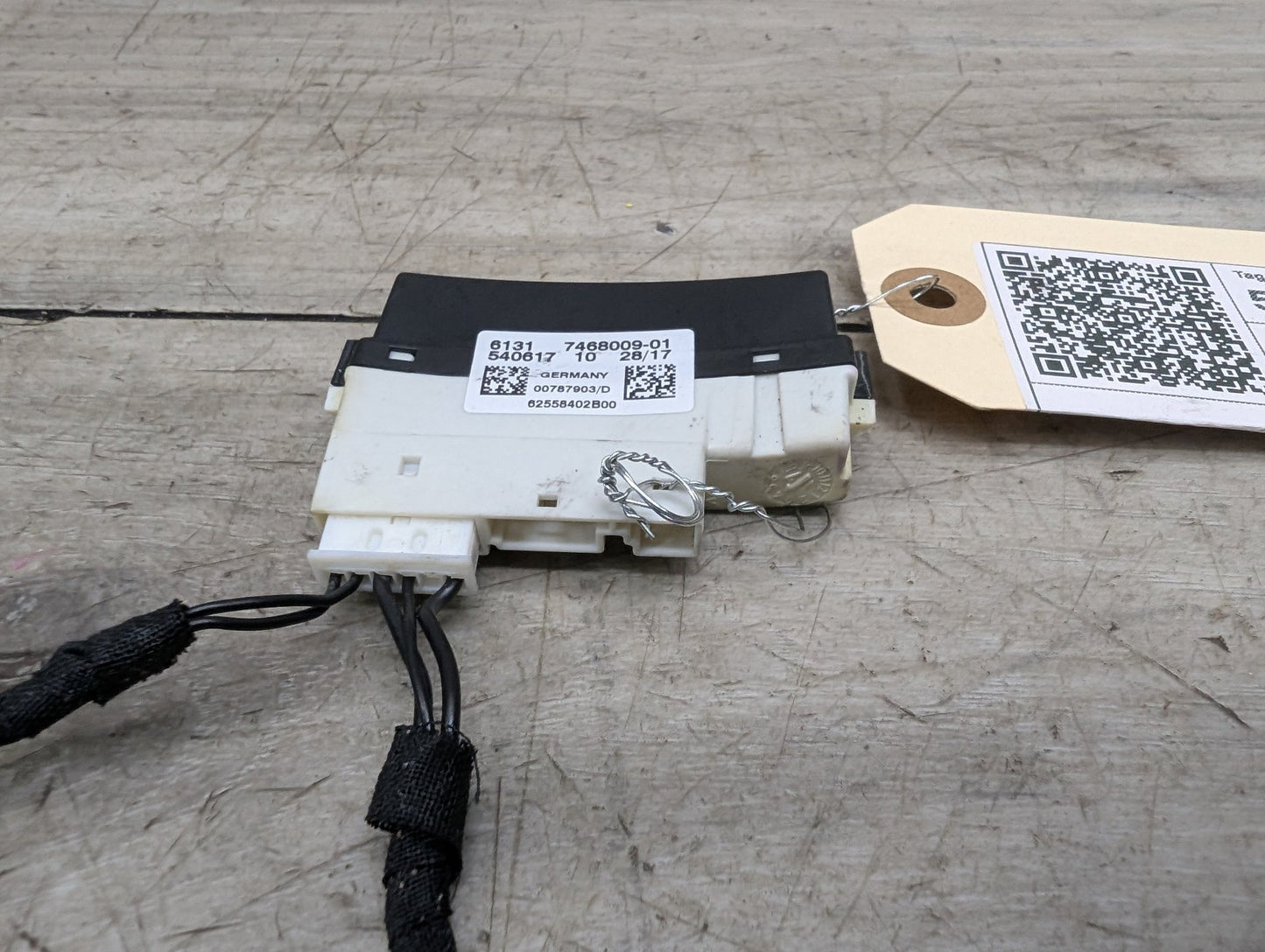 2014 - 2019 BMW 340 F34 Steering Wheel Control Module 7468009 B58B30M0
