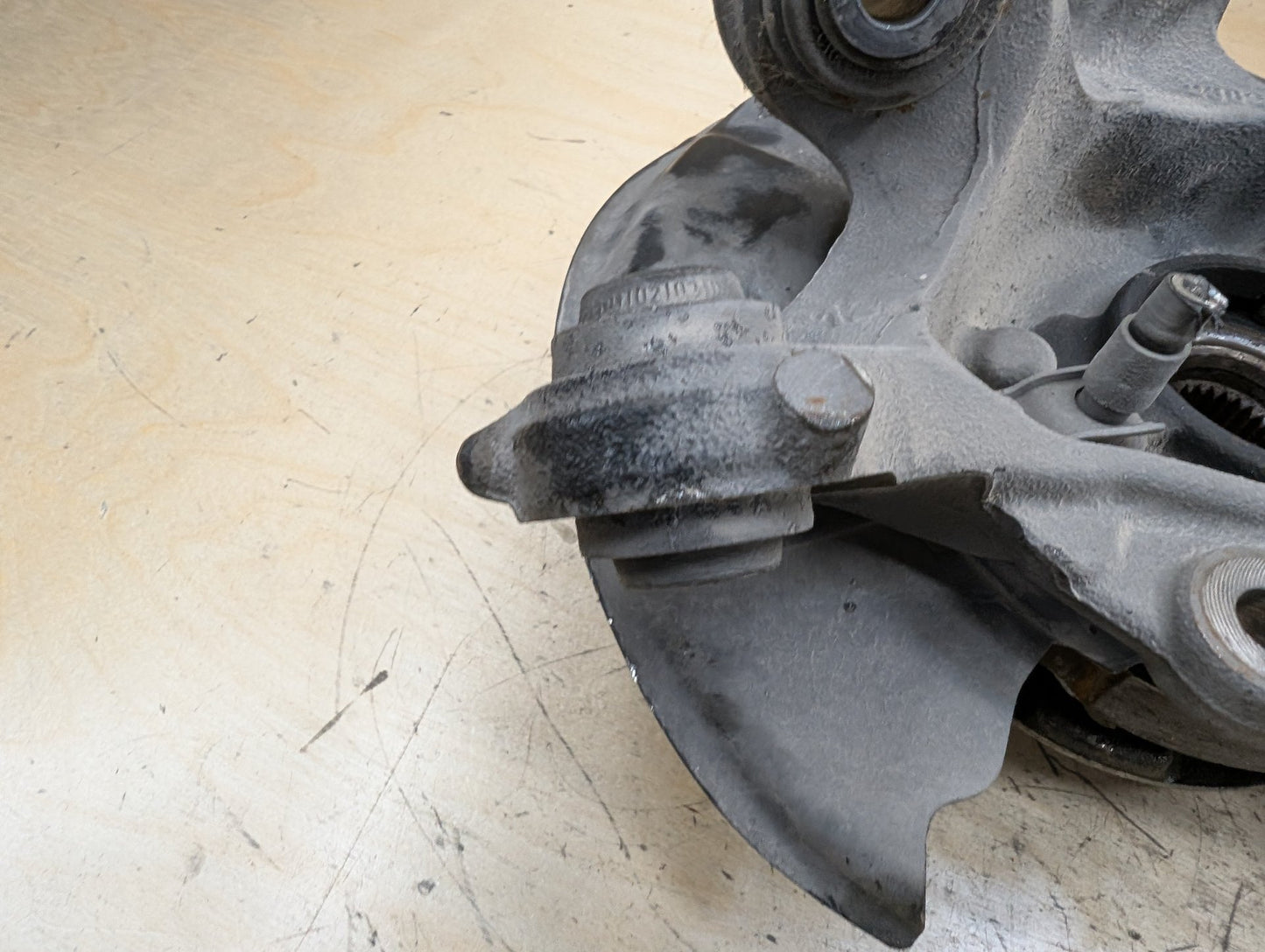 2012-2018 BMW 320i F30 Rear Left Driver Spindle Knuckle w/ Bearing 6792521