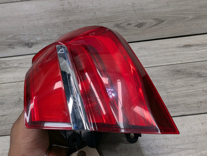 16-19 OEM BMW G11 G12 740 750 M760 B7 Rear Right Passenger Outer LED Tail Light