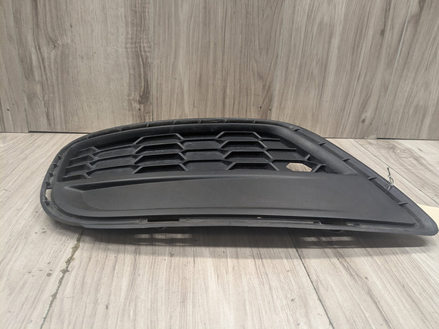 2011 - 2017 BMW X3 F25 Front Left Driver Bumper Cover Grille 8050445 N20B20O0