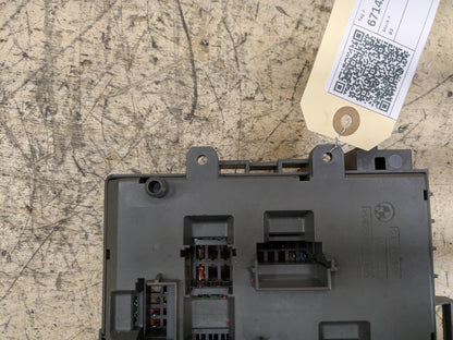 2007-2013 BMW 328i E92 Front Power Distribution Fuse Box 9119444 OEM