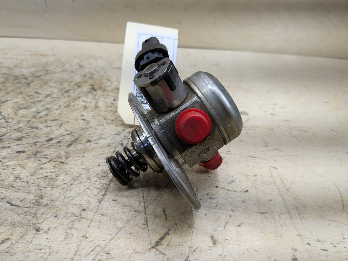 16-20 OEM BMW G11 G12 750 G30 M550 Engine N63R HPFP High Pressure Fuel Pump 5-8