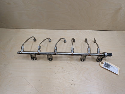 2007-2013 BMW E93 335i N54B30A Engine Motor Fuel Injector Rail Line 7575480