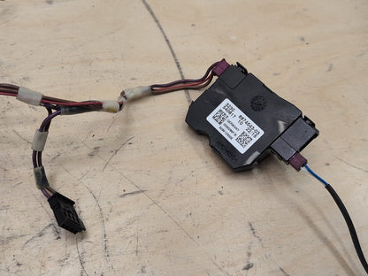 16-19 OEM BMW F90 G11 G12 740 750 Steering Wheel Touch Detection Control Module