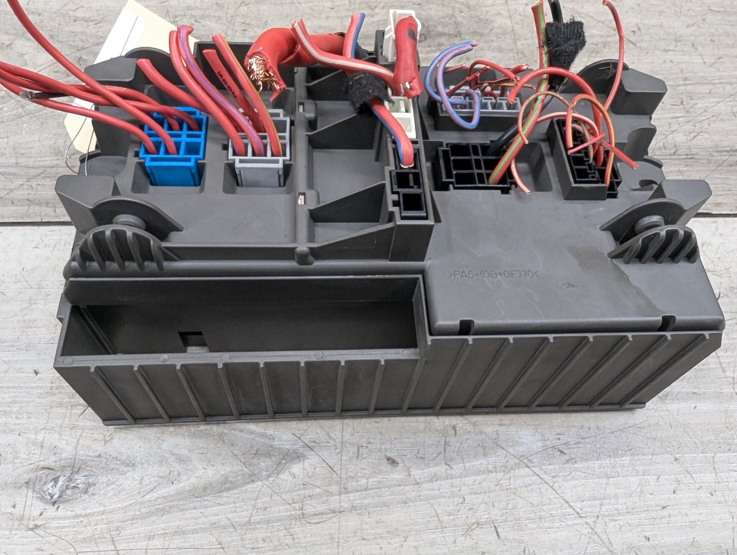 2007 - 2013 BMW X5 E70 Front Power Distribution Fuse Box 9145115 N62B48B