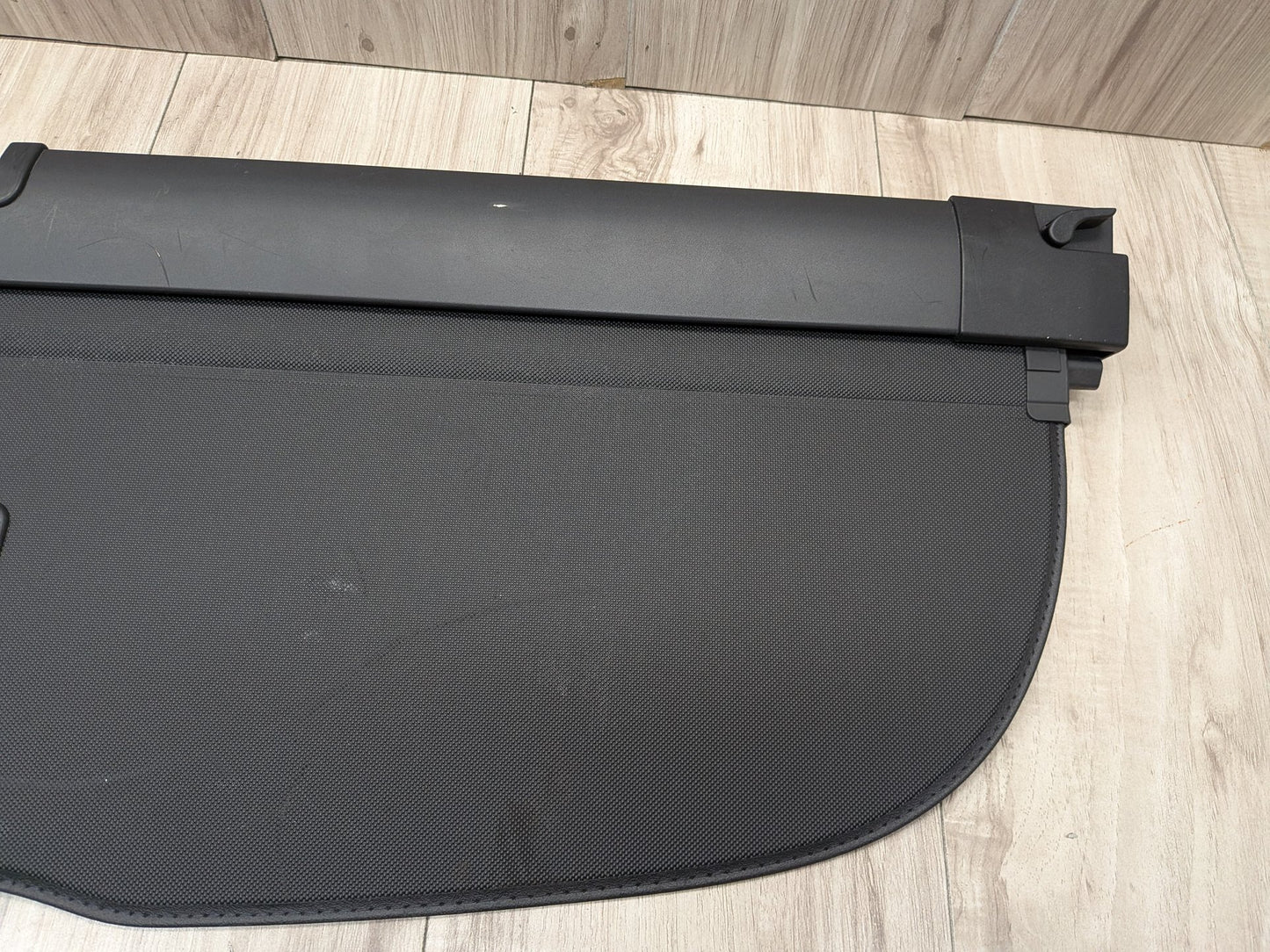 2015-2018 Audi Q3 8U Rear Trunk Upper Retractable Roller Luggage Shade Cover