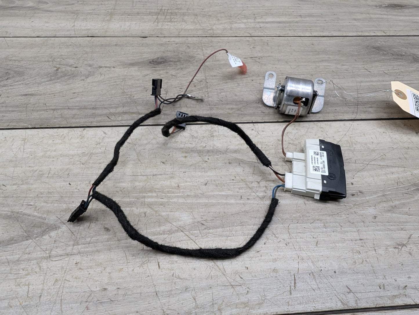 2014 - 2018 BMW X5 F15 Steering Wheel Vibration Generator Motor w/ Module SET 9218381 N63B