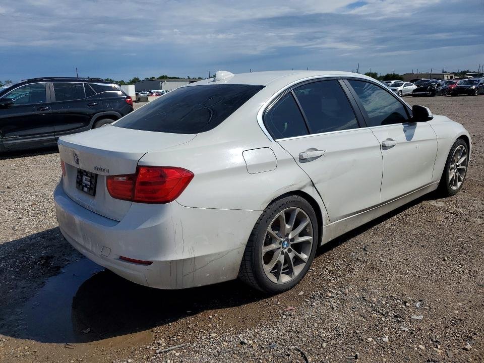 2015 BMW 320i F30 N20B20U0
