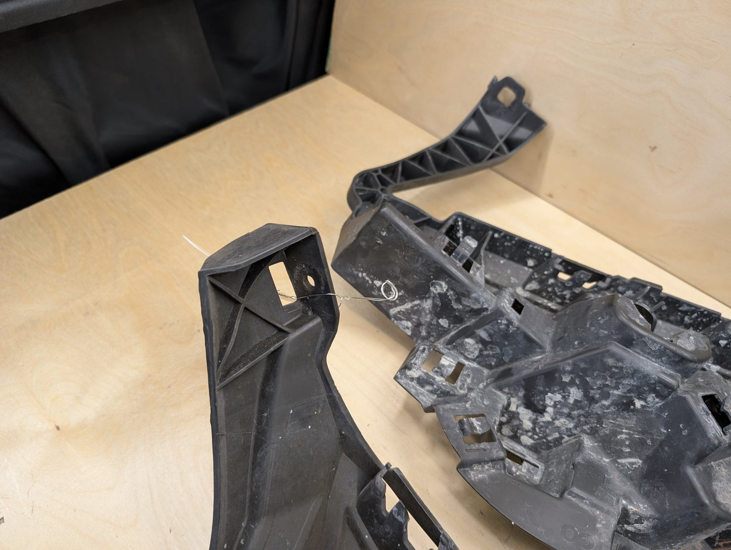 2011-2016 BMW X3 F25- PN: 7212955