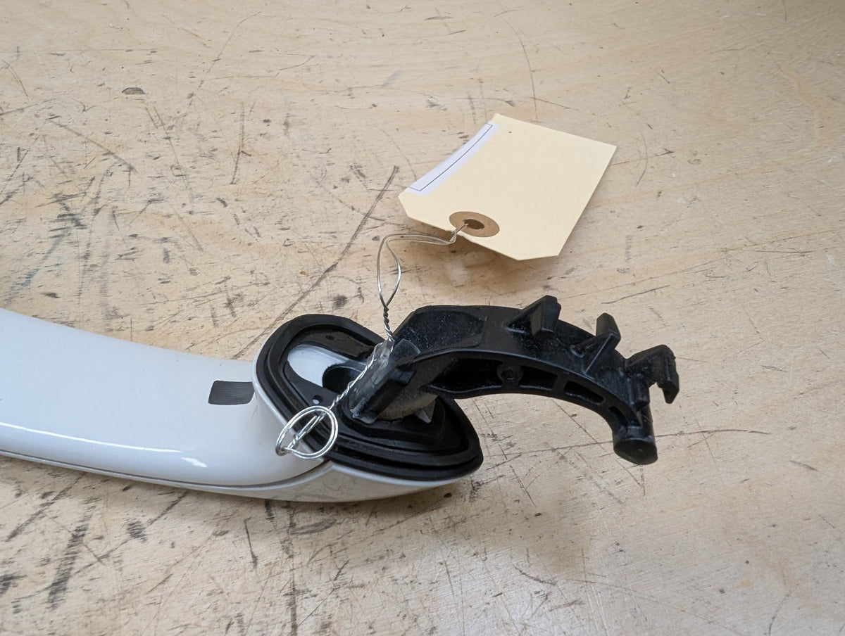 2019-2026 BMW 330i G20 Front or Rear Right Passenger Exterior Door Handle 9491458 OEM