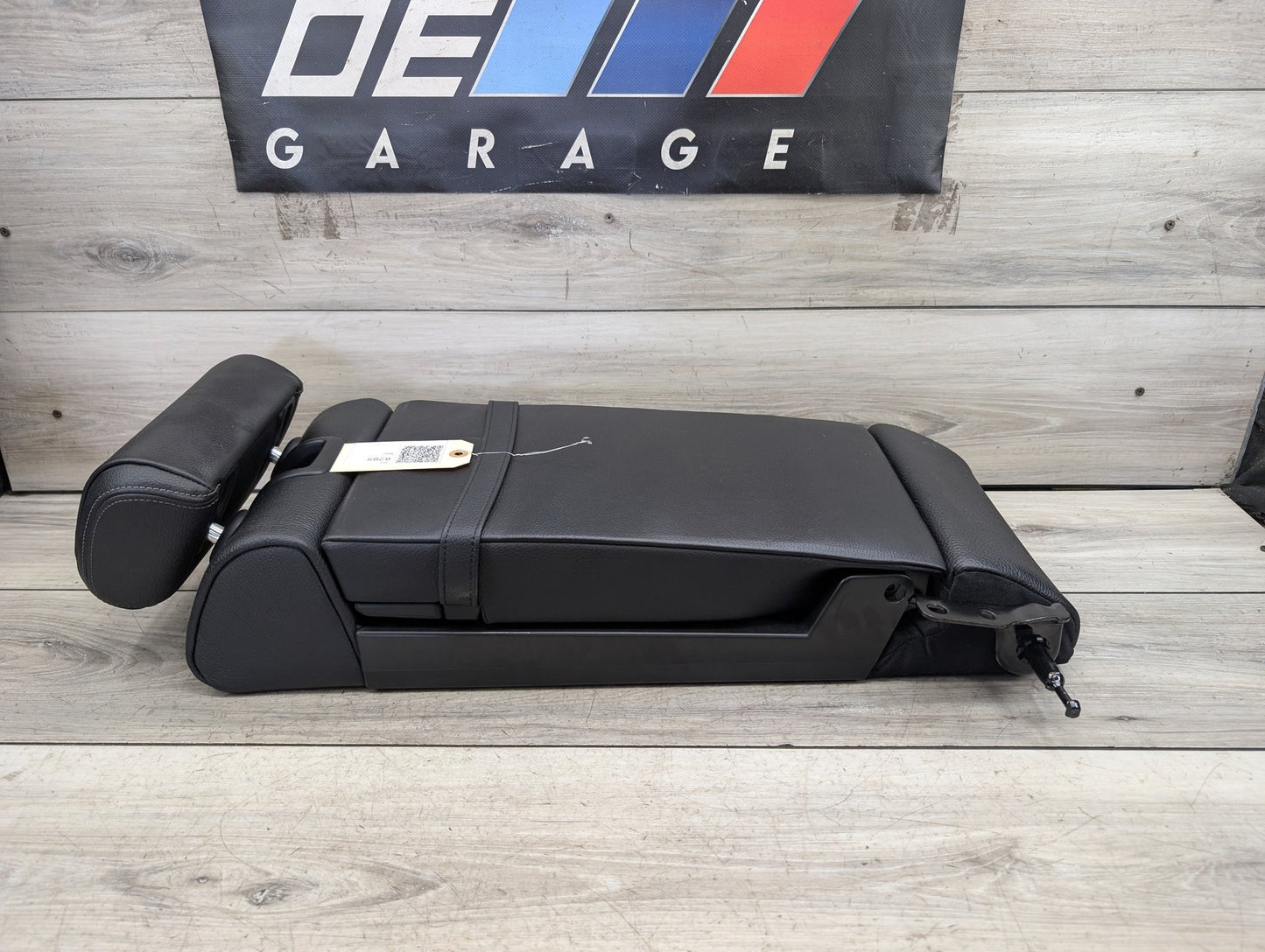 2017-2023 BMW M550i xDrive G30 Rear Center Middle Seat W/ Cupholder Armrest Assembly 7443115