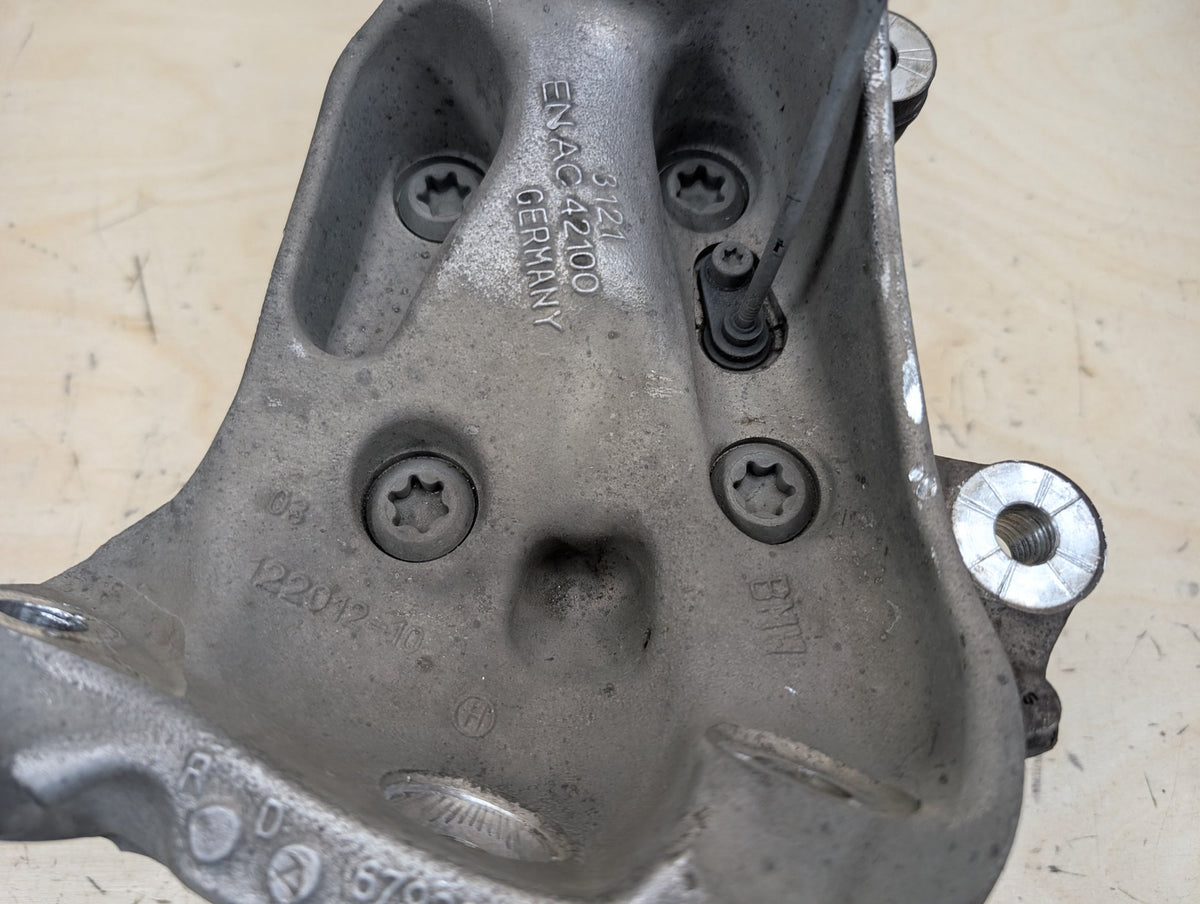 12-18 OEM BMW F30 F31 Sedan RWD Front Right Hub Knuckle Wheel Bearing Carrier