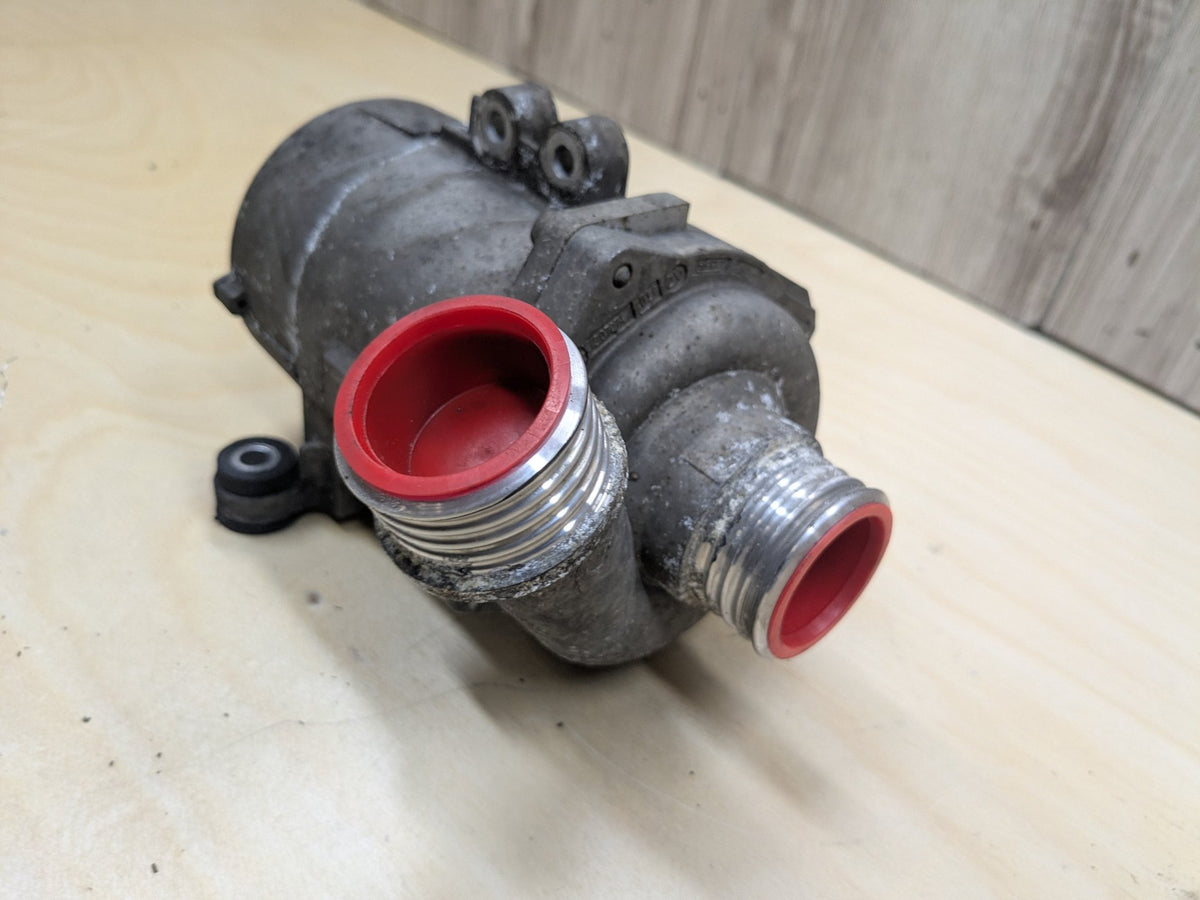 OEM BMW E82 E90 E92 E93 128 328 Engine N52 Auxiliary Electric Water Pump Cooling