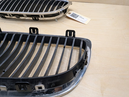 2007-2013 BMW 328i E93 Front Left Right Upper Bumper Cover Kidney Grilles SET 7157277