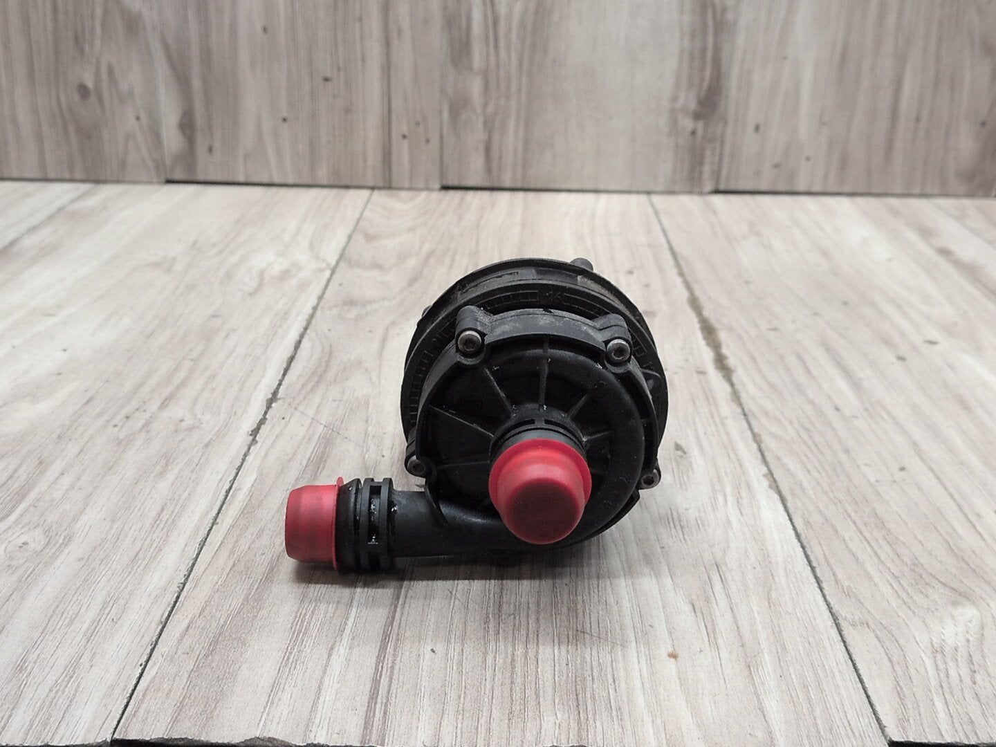 OEM BMW G01 G05 G20 G22 G26 Engine B46 B58 Auxiliary Electric Water Pump Cooling