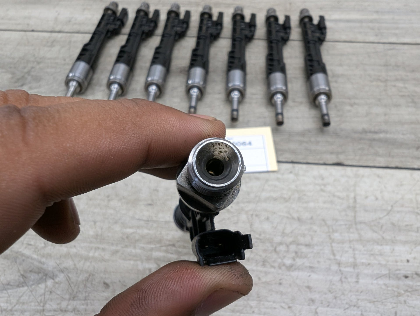 2009-2015 BMW 750Li F02 Engine Motor Fuel Injector SET 7599876