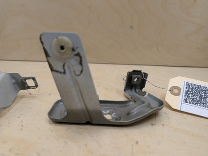 12-20 OEM BMW F30 F32 F33 F36 Front Left Driver Fender Wing Holder Bracket SET