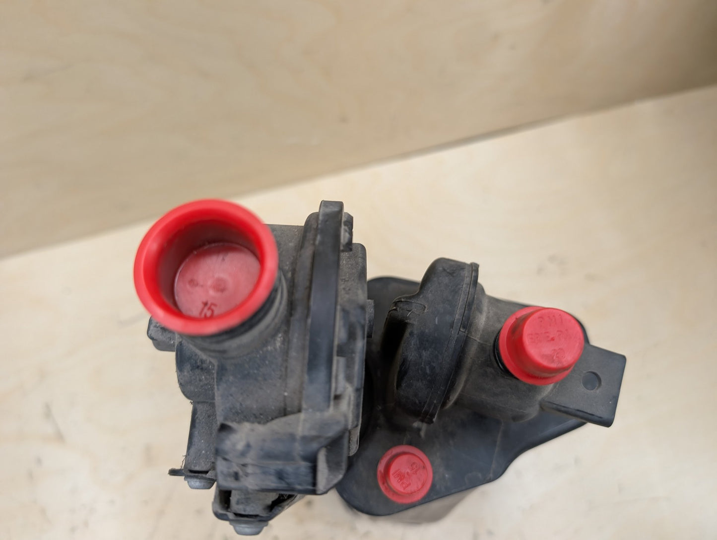 2012-2018 BMW 320i F30 Fuel Vapor Charcoal Canister 7297330