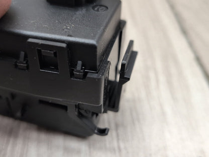 2009-2012 Mercedes-Benz E550 W212 Front Center Console Control Switch Button OEM