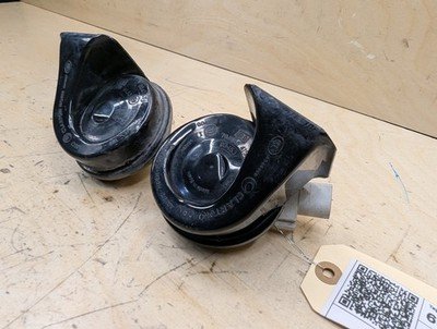 2012-2018 BMW 320i F30 Alarm Horns SET 7300976 OEM