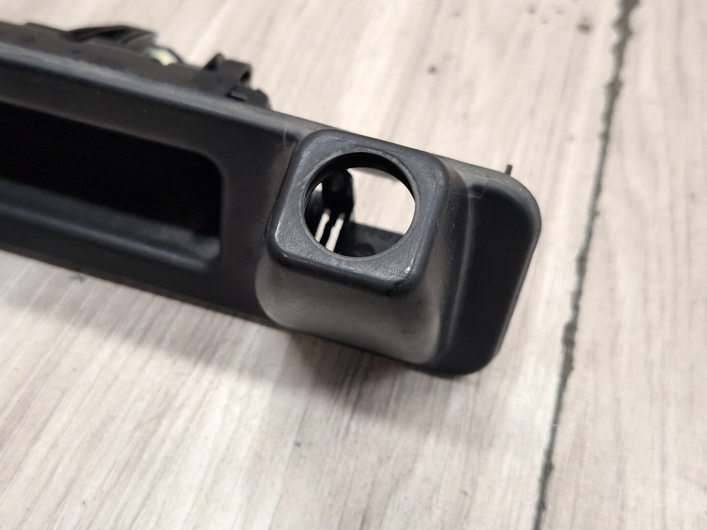 OEM BMW G30 530 540 M550 M5 X5 Rear View Camera Trunk Lid Handle Push Button