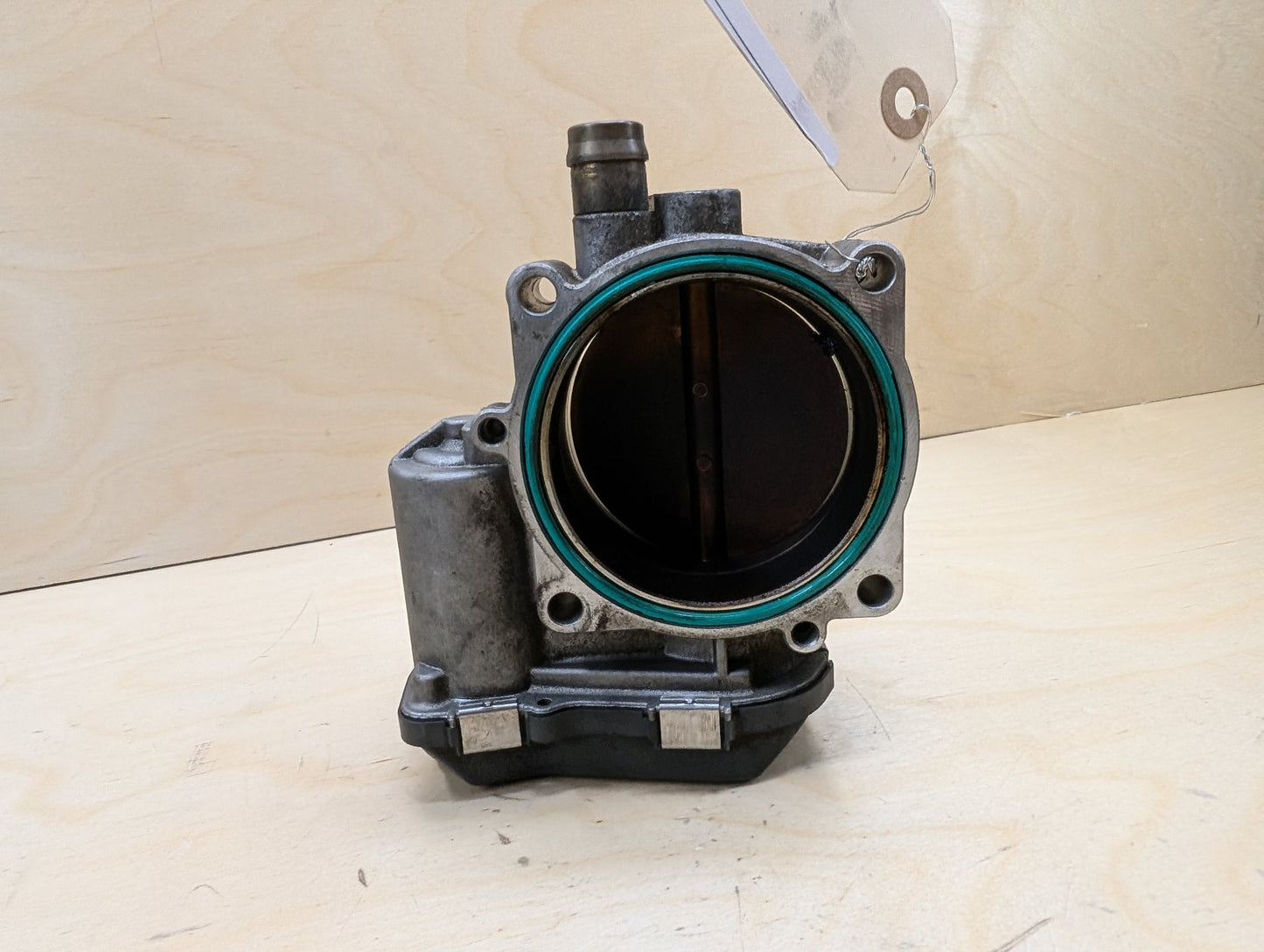 OEM BMW E60 E71 E82 E88 E89 E90 E92 E93 F01 F02 135 335 Engine N54 Throttle Body