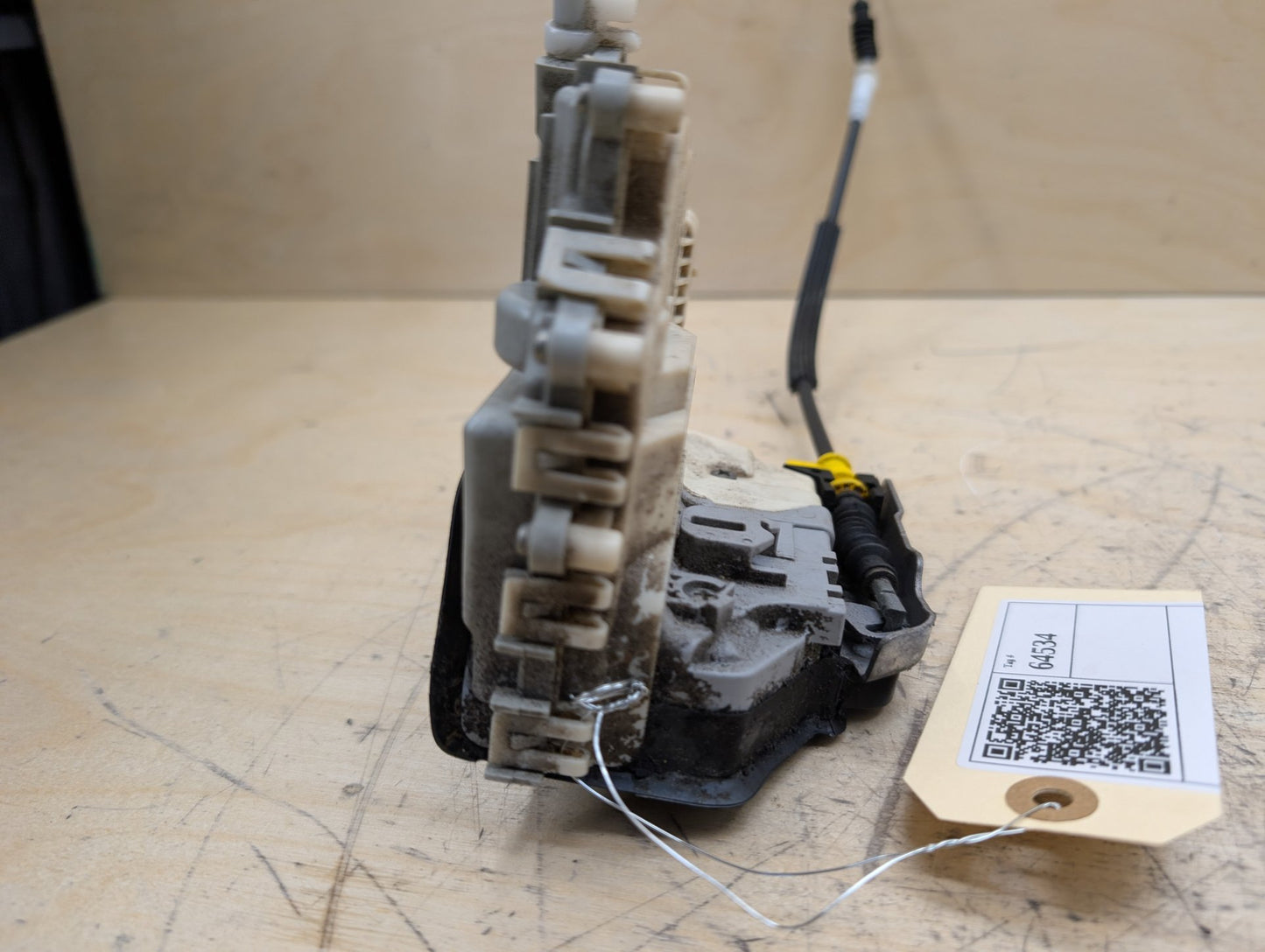 2011-2017 Audi RS5 8T Front Right Passenger Door Latch Lock Actuator 8J1837016D