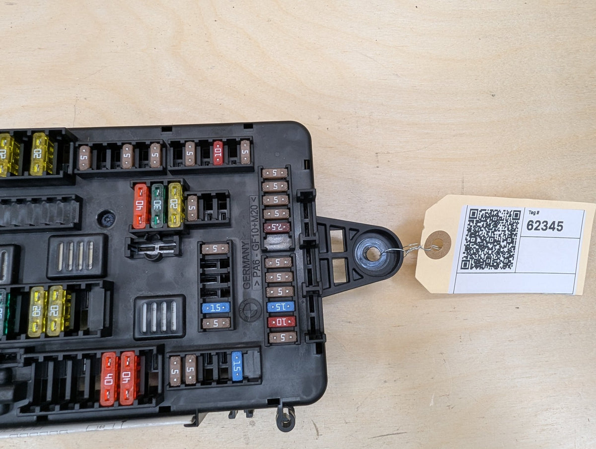 2012-2018 BMW 335i F30 Rear Power Distribution Fuse Box 9337882 OEM