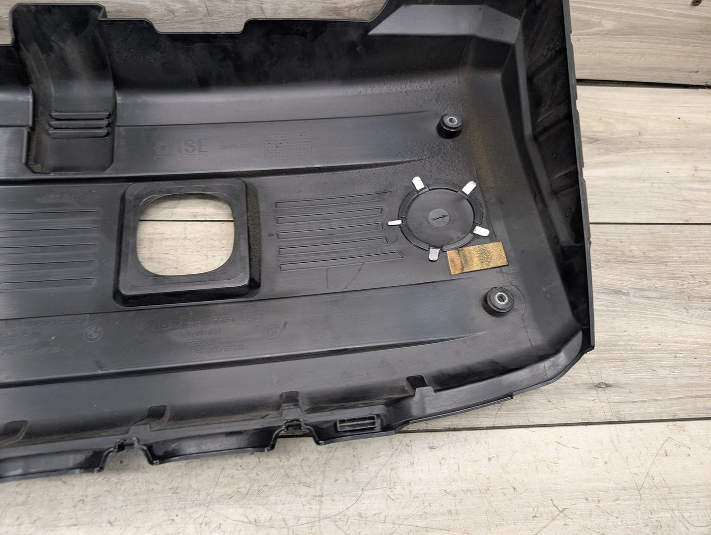 OEM BMW E60 E82 E84 E88 E89 E90 E92 E93 Engine N52 Motor Cover Head Covering