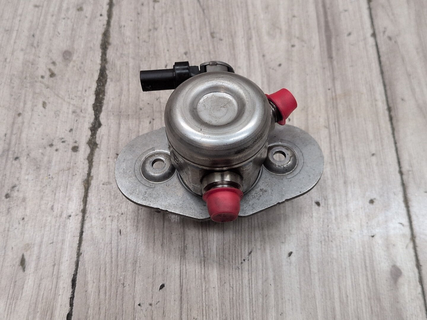 16-20 OEM BMW G11 G12 750 G30 M550 Engine N63R HPFP High Pressure Fuel Pump 1-4