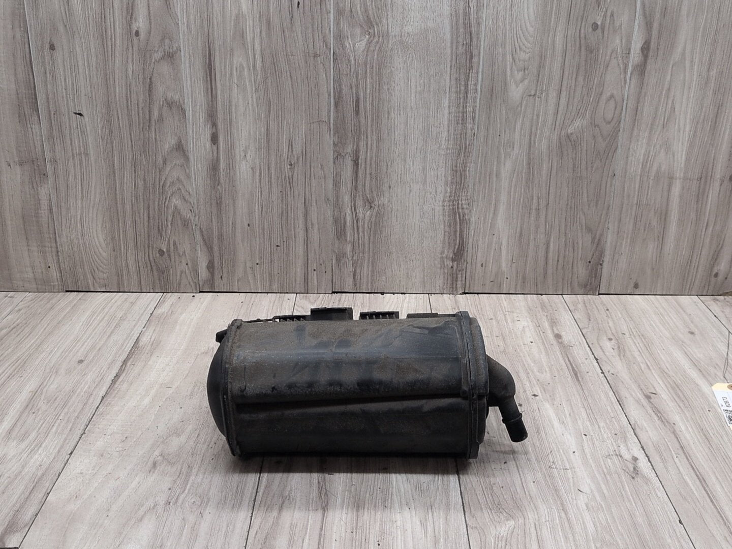 2009-2012 Mercedes-Benz E550 W212 Fuel Vapor Charcoal Canister A2124700359 OEM