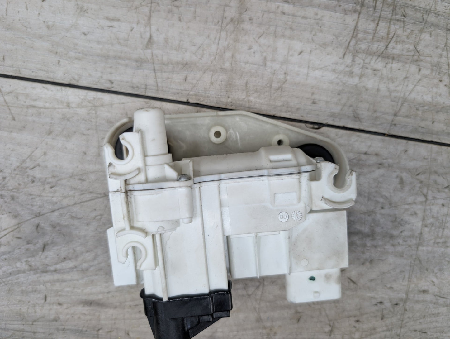 2014 - 2018 BMW X5 F15 Front Left Driver Door Latch Lock Actuator w/ Soft Close 7281945 N63B