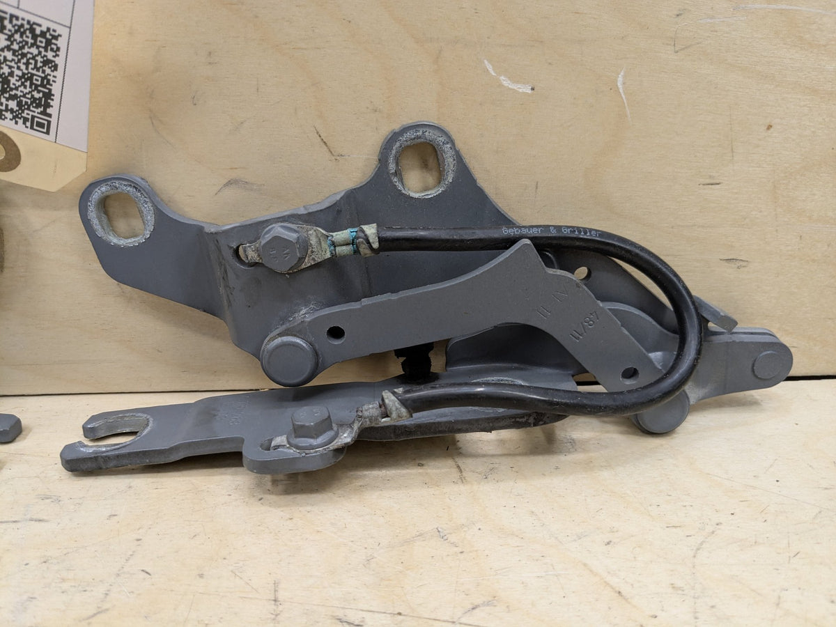 2007-2013 BMW 328i E92 Hood Bonnet Hinges SET 7115264 OEM