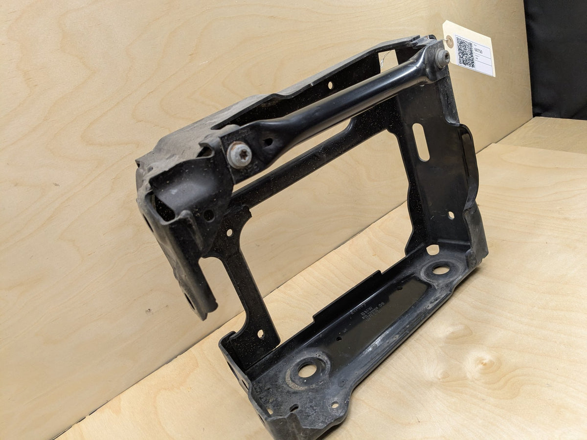 OEM BMW G01 G02 F97 X3 X4 Front Right Passenger Radiator Reinforcement Bracket