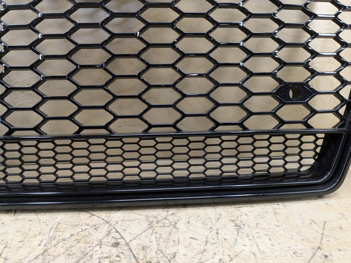 2012-2018 Audi A6 C7 Front Middle Center Bumper Cover Grille 4G0853651AG OEM