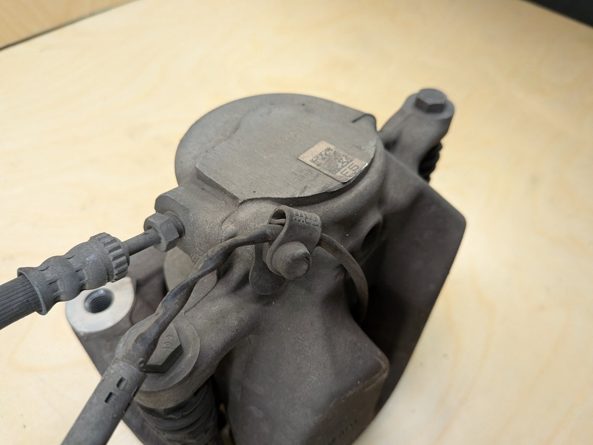 18-24 OEM BMW G01 G02 G20 G42 X3 30 230 330 B46 Front Left Driver Brake Caliper