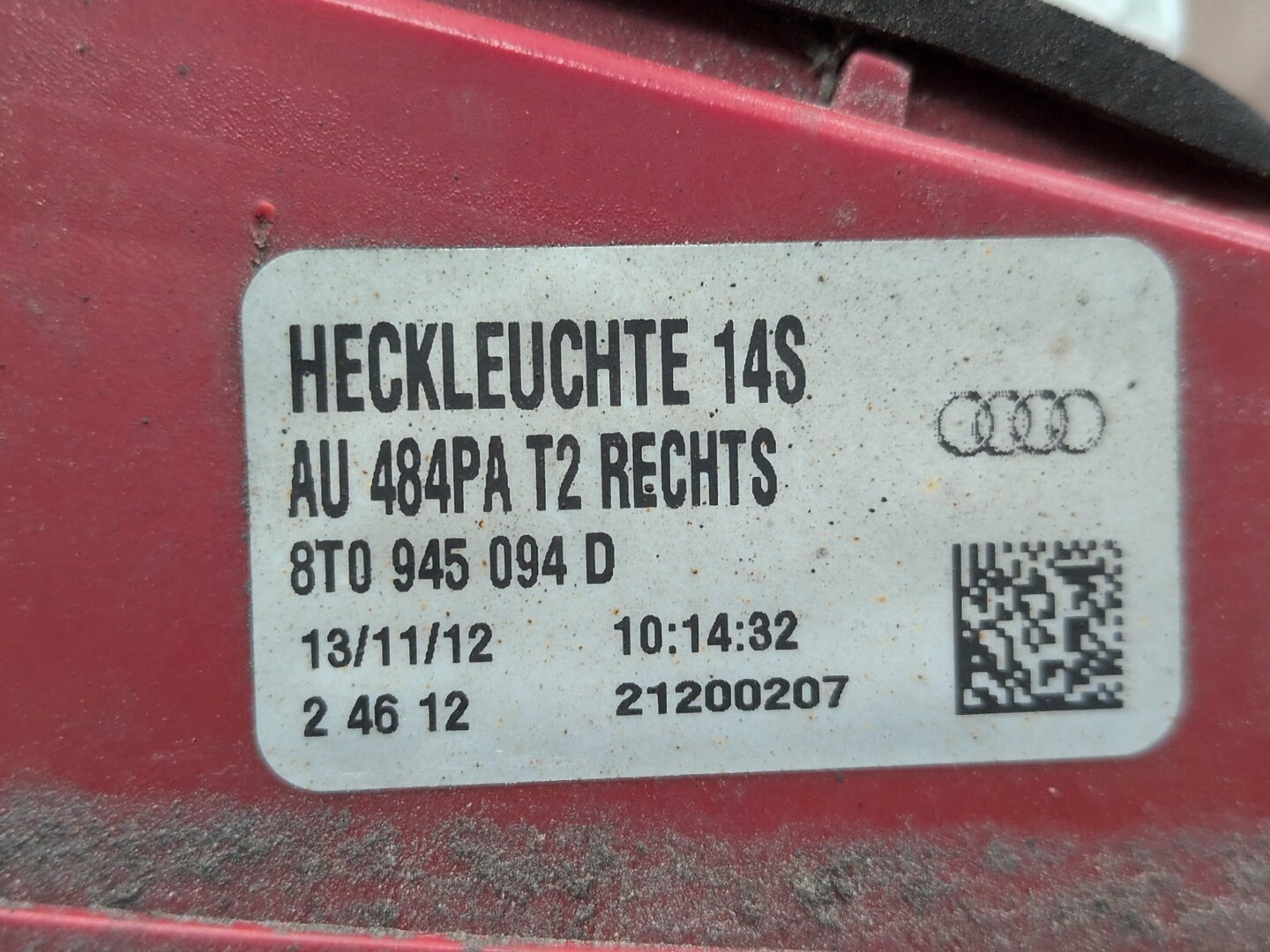 2008 - 2017 Audi S5 8T Rear Right Passenger Inner Tail Light 8T0945094D
