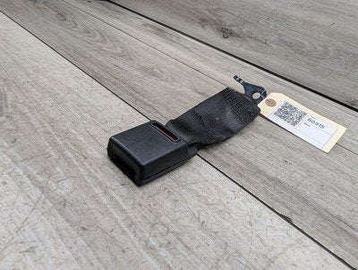 17-23 OEM BMW G30 530 F90 M5 Sedan Rear Left 2nd Row Center Seat Belt Buckle