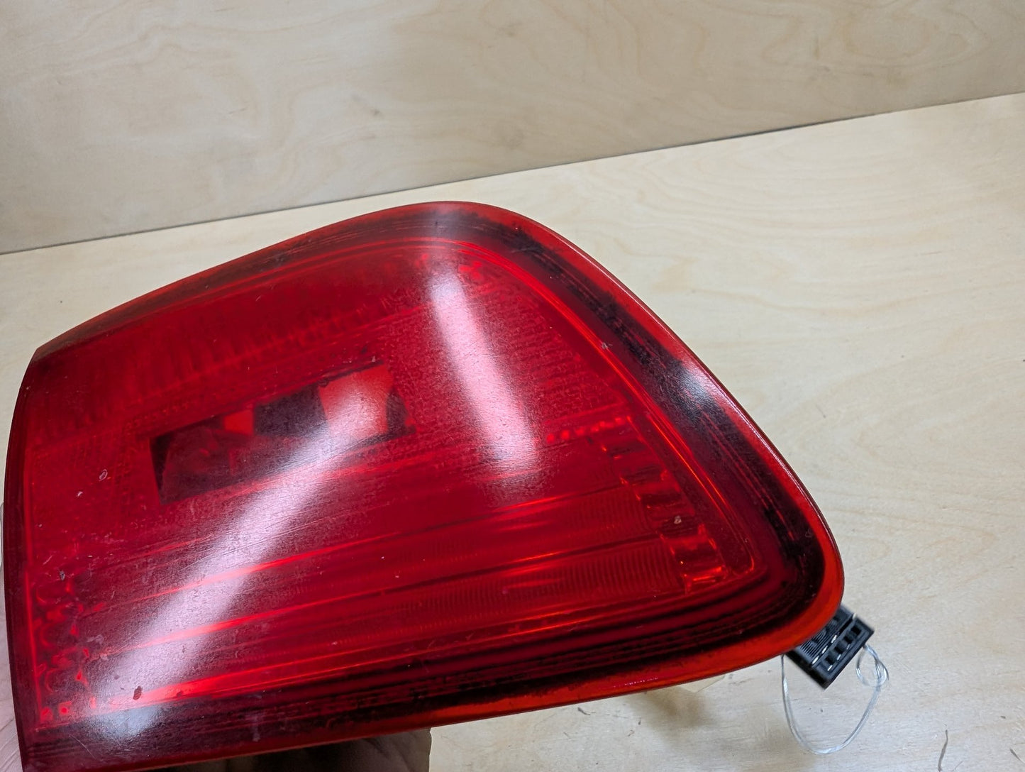 07-10 OEM BMW E93 328 335 M3 CONVERTIBLE Rear Left Driver Inner Trunk Tail Light
