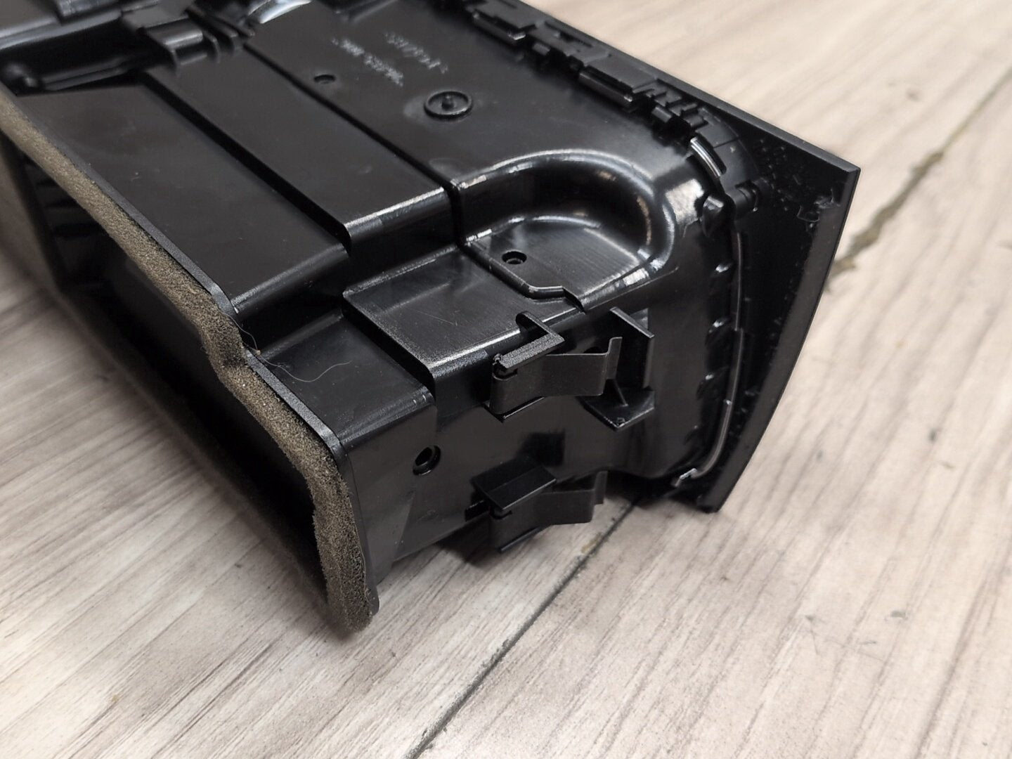 2016 Audi S5 8T Dashboard Dash Board Middle Center Air Vent 8T1820951E CTUB