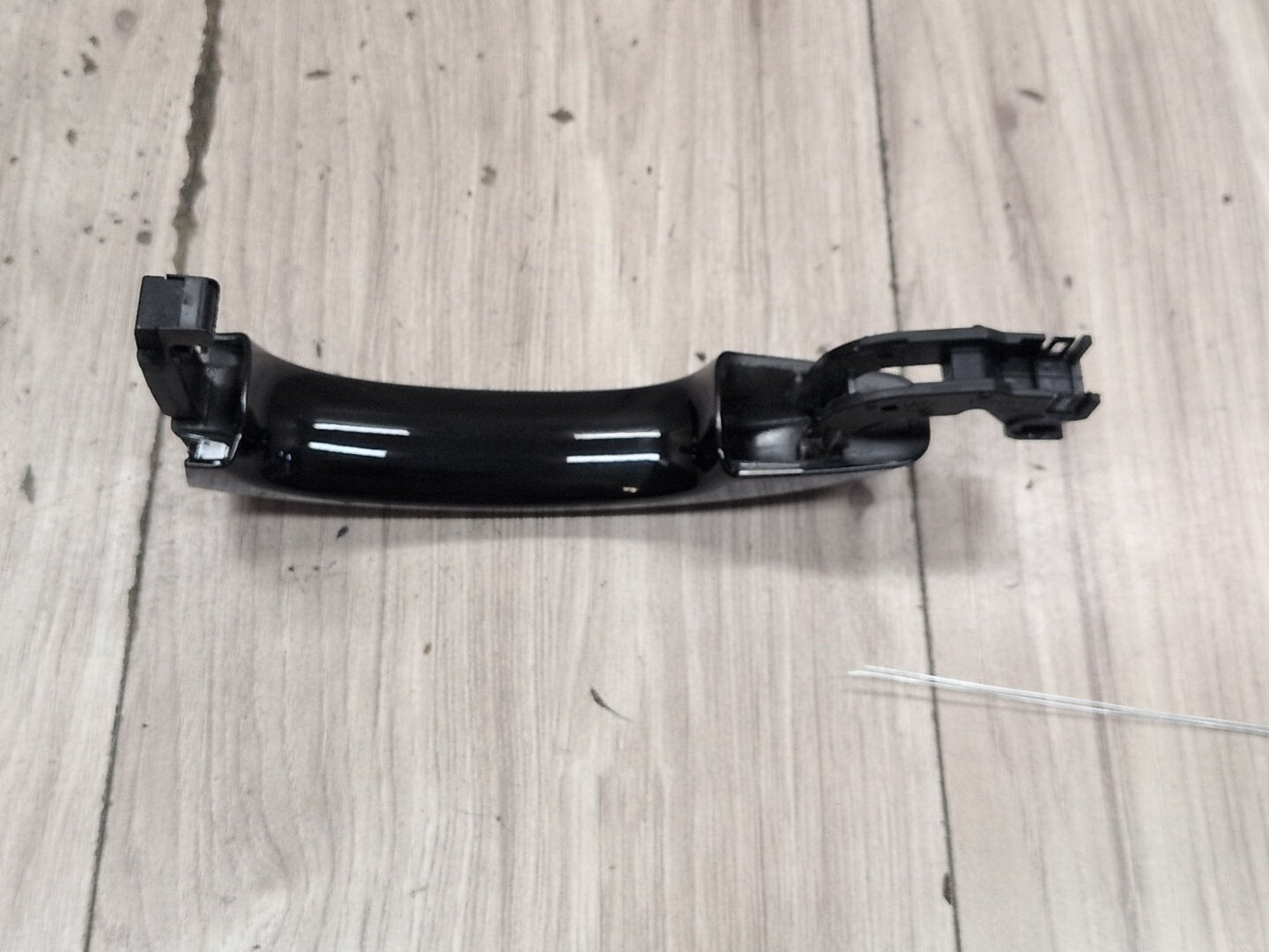 2015-2018 Audi Q3 8U Front or Rear Left Driver Exterior Door Handle w/ Comfort Access 8T0837205A
