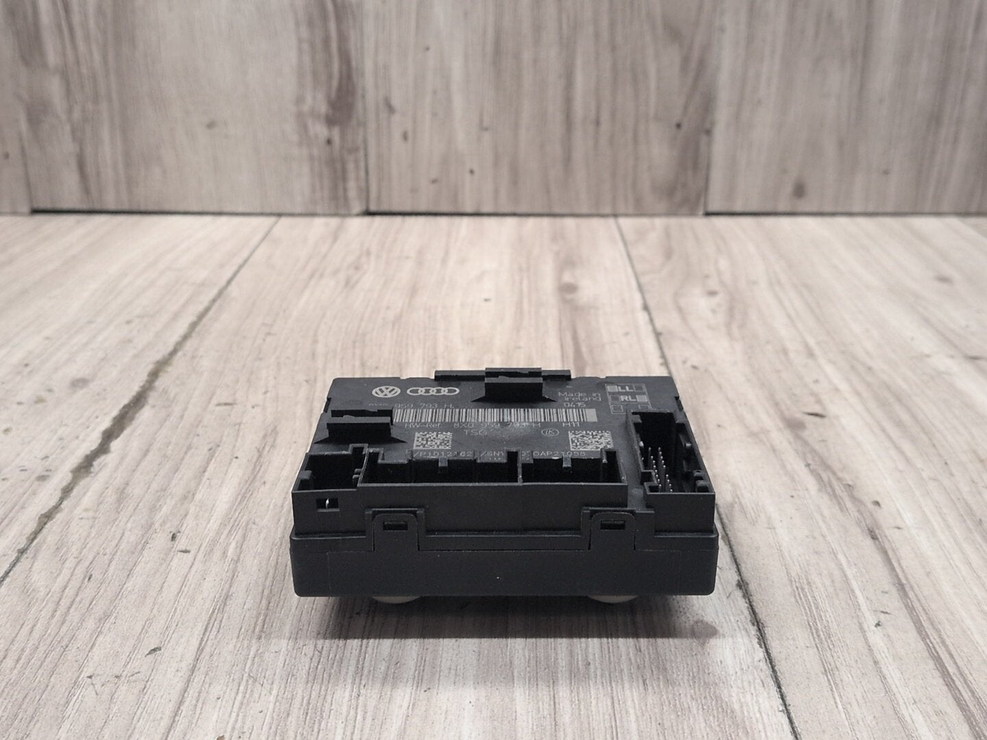 15-18 OEM Audi Q3 Front Left Driver Door Window Control Module 8X0959793H
