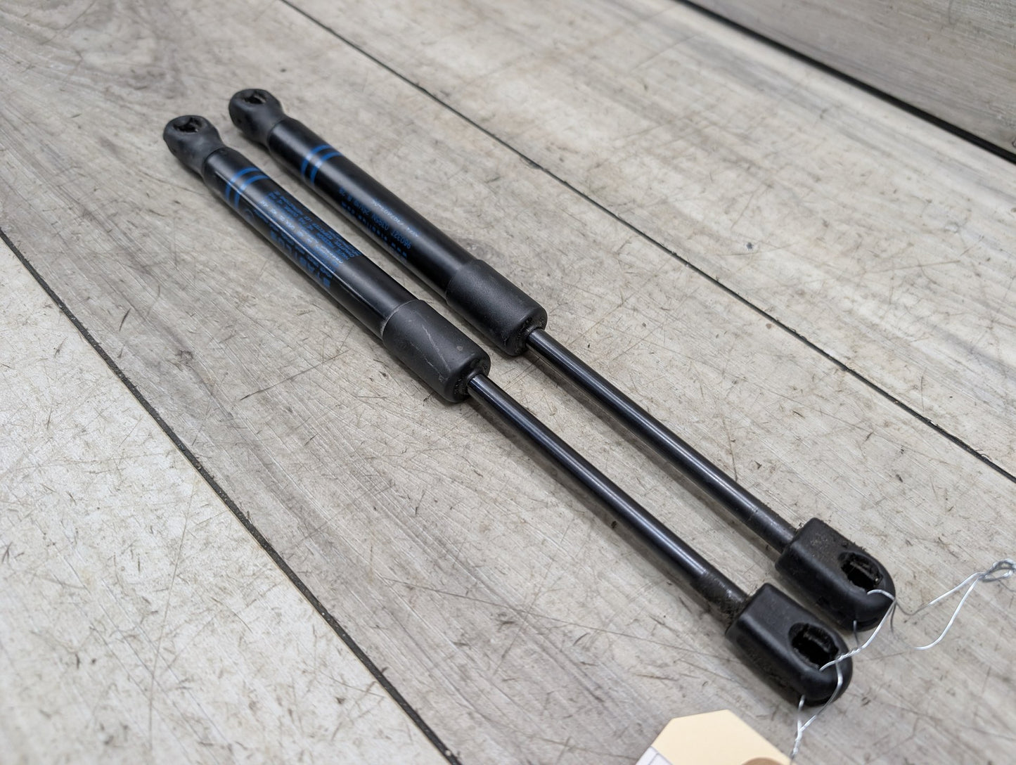 2018 - 2024 BMW X3 G01 Left Right Hood Bonnet Gas Strut Shock Supports SET 7397493 B46B20O1