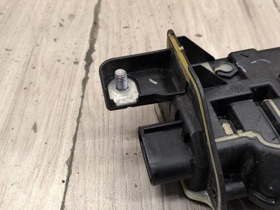 OEM BMW F15 F16 F85 F86 X5 X6 Battery Distribution B+ Junction Terminal Module