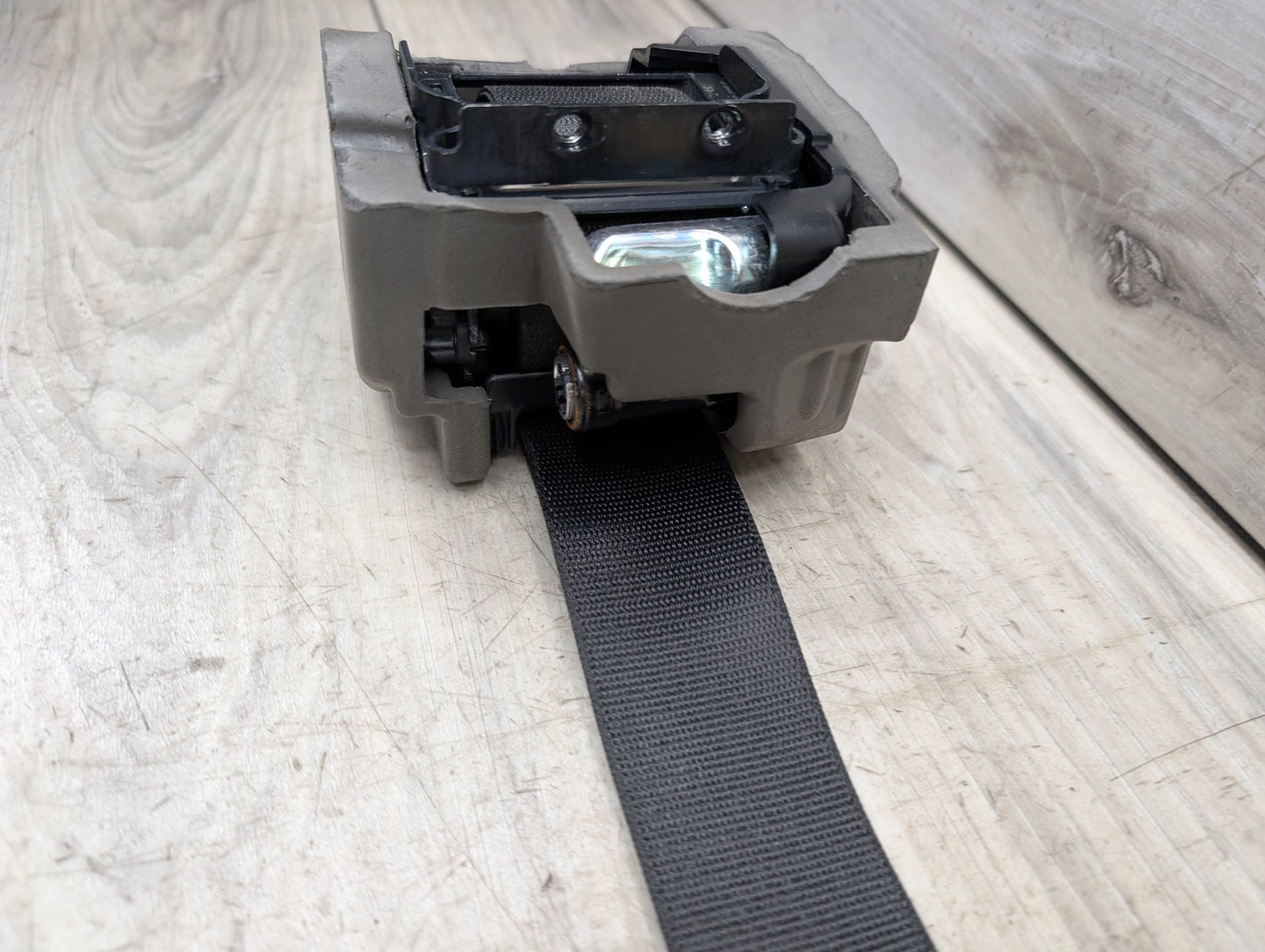 OEM BMW G42 G87 230 M240 M2 Rear Left Right Seat Belt Seatbelt Retractor Black