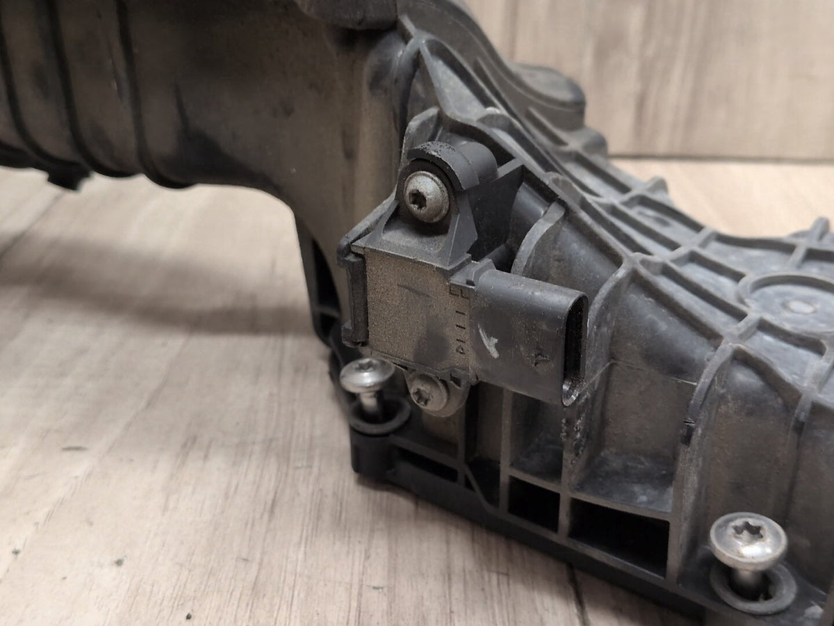 16-23 OEM BMW F90 G12 G30 750 Right Passenger Engine N63 S63 Intake Manifold 1-4
