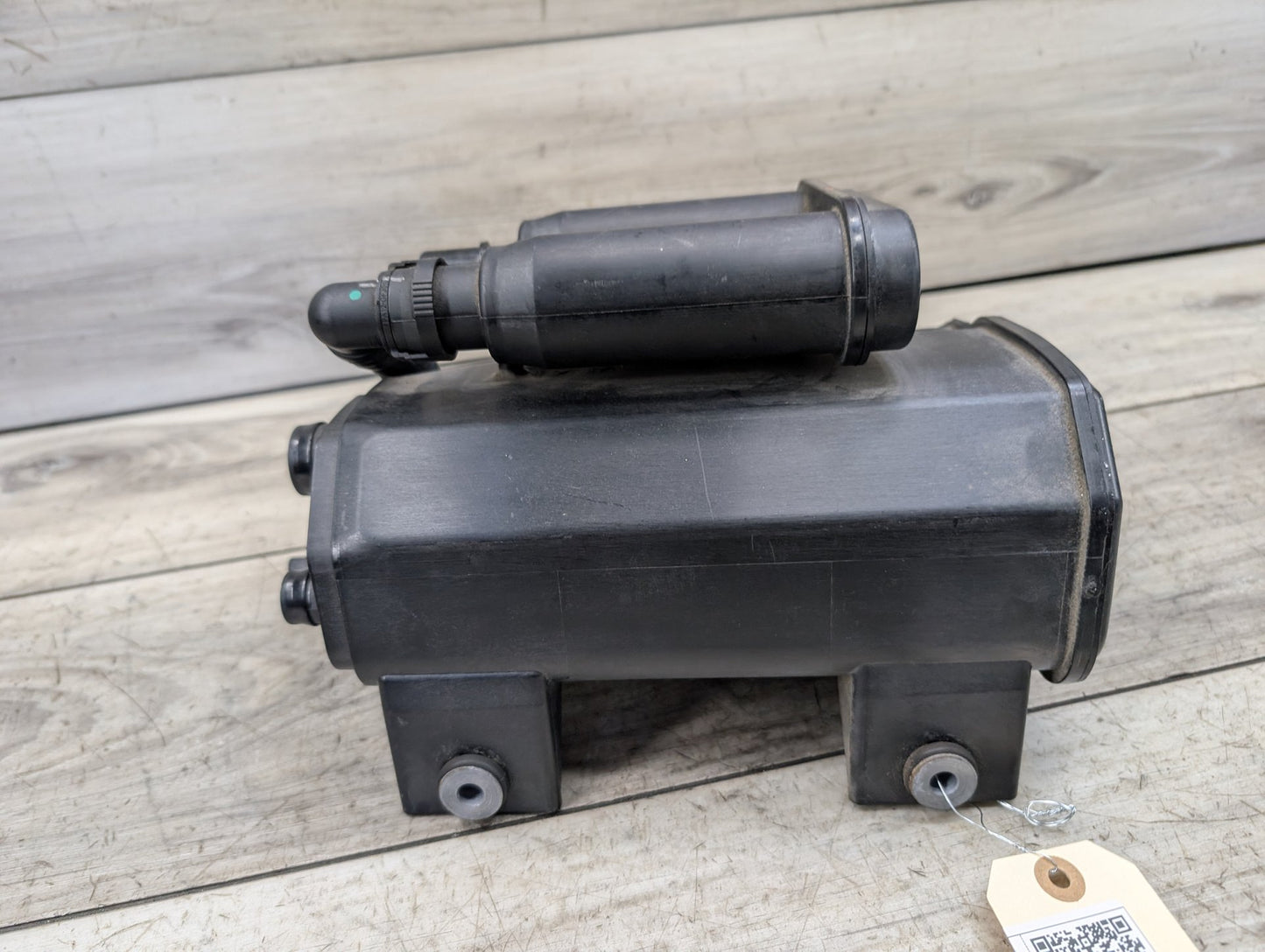 2011 - 2017 BMW X3 F25 Fuel Vapor Charcoal Canister 7318338 N20B20A