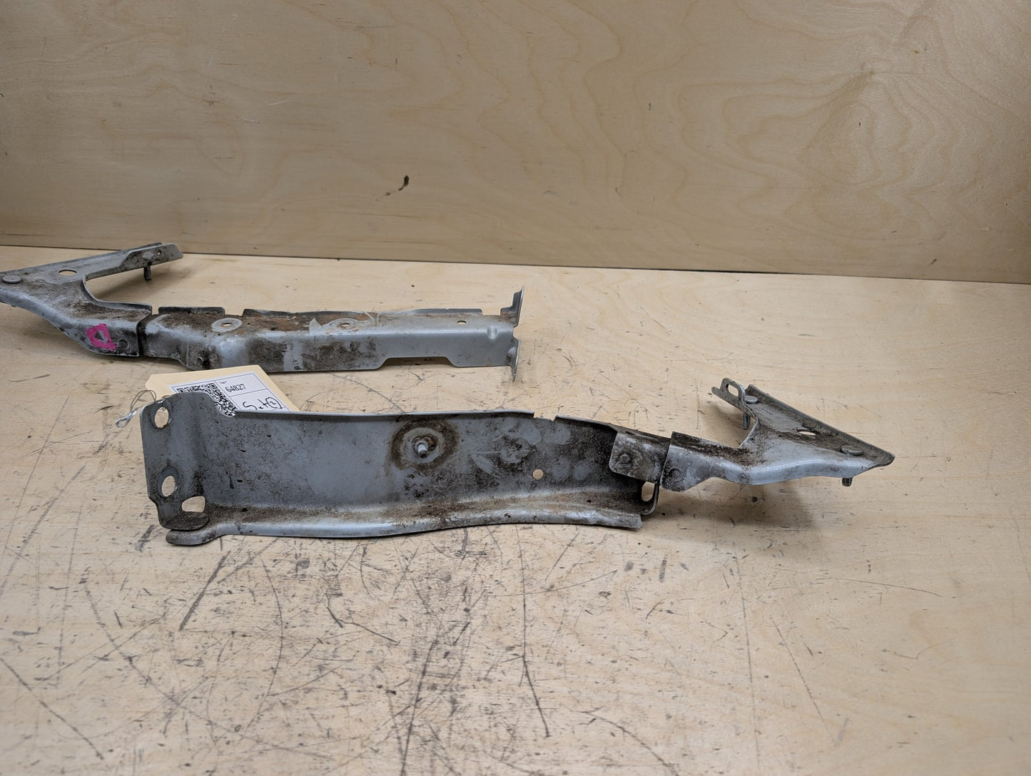2011-2017 Audi 8T RS5 Front Left Right Fender Bracket Support Mount SET 8T0821136D