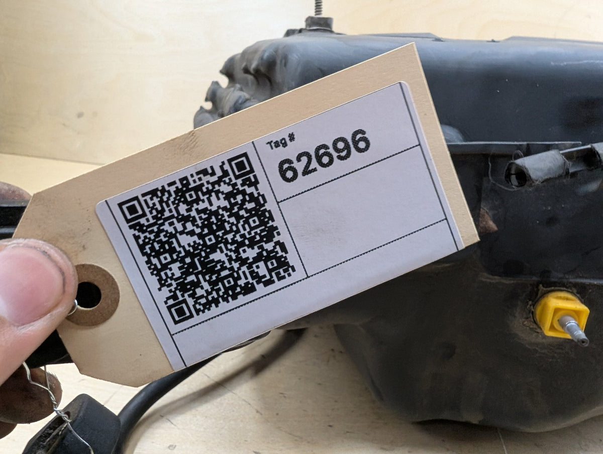 BMW F30 F31 328D N47T Diesel Exhaust Fluid Def Scr Active Tank Pump OEM